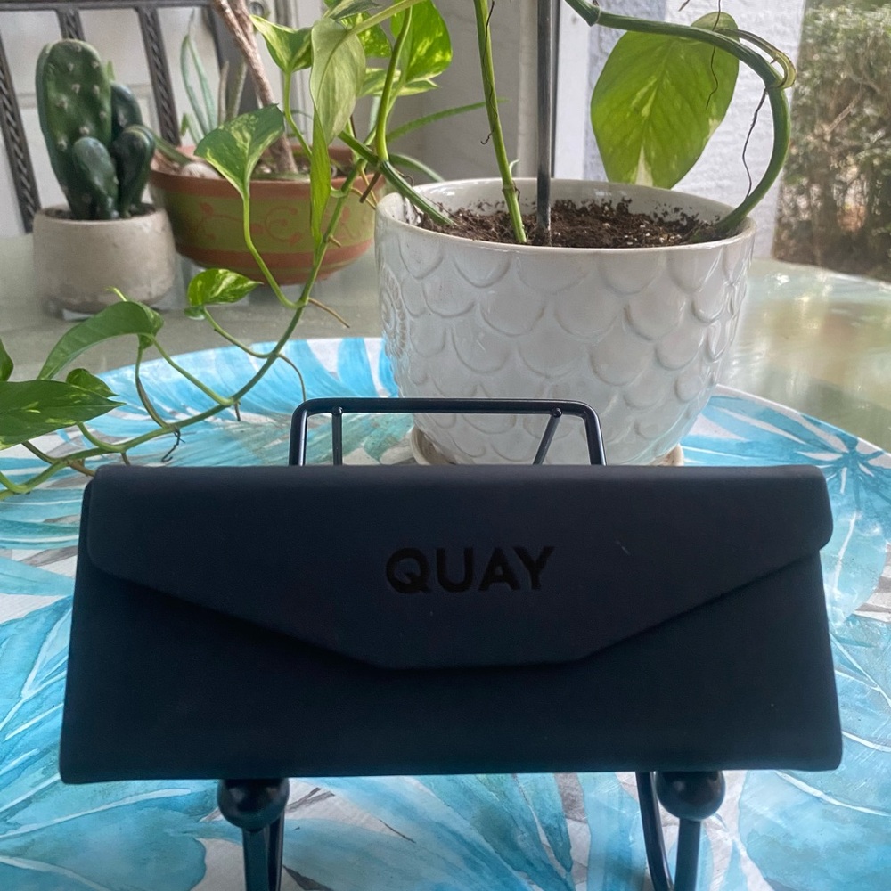 Quay Australia No Curfew Oversized Sunglasses with Case - Picture 11 of 13